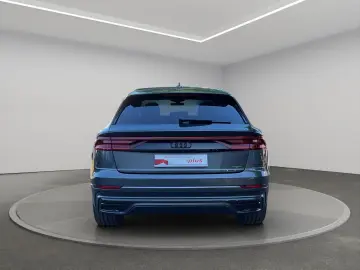 AUDI Q8 50 TDI qu. s-line STANDHZG. AHK ACC MATRXI LE