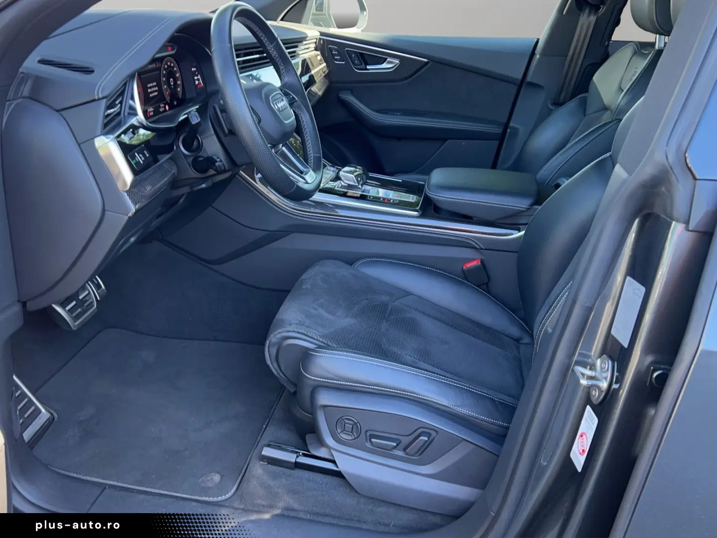 AUDI Q8 50 TDI qu. s-line STANDHZG. AHK ACC MATRXI LE