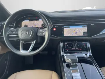 AUDI Q8 50 TDI quattro S LINE HD-MAT PANO B&O