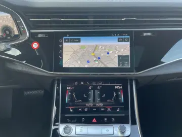 AUDI Q8 50 TDI quattro S LINE HD-MAT PANO B&O