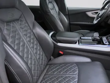 AUDI Q8 50 TDI Q S LINE PANO AHK B&O HuD KAMERA