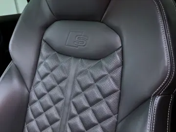 AUDI Q8 50 TDI Q S LINE PANO AHK B&O HuD KAMERA