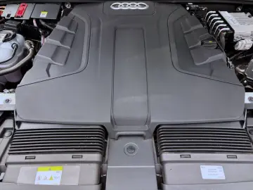 AUDI Q8 50 TDI Q S LINE PANO AHK B&O HuD KAMERA