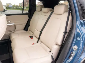 Mercedes-Benz GLB 200d 4MATIC