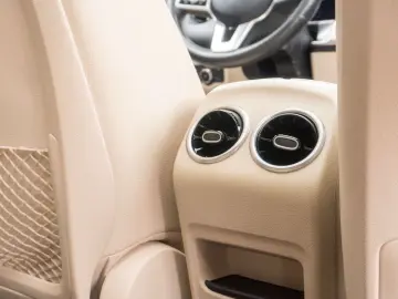 Mercedes-Benz GLB 200d 4MATIC