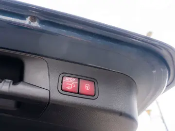 Mercedes-Benz GLB 200d 4MATIC