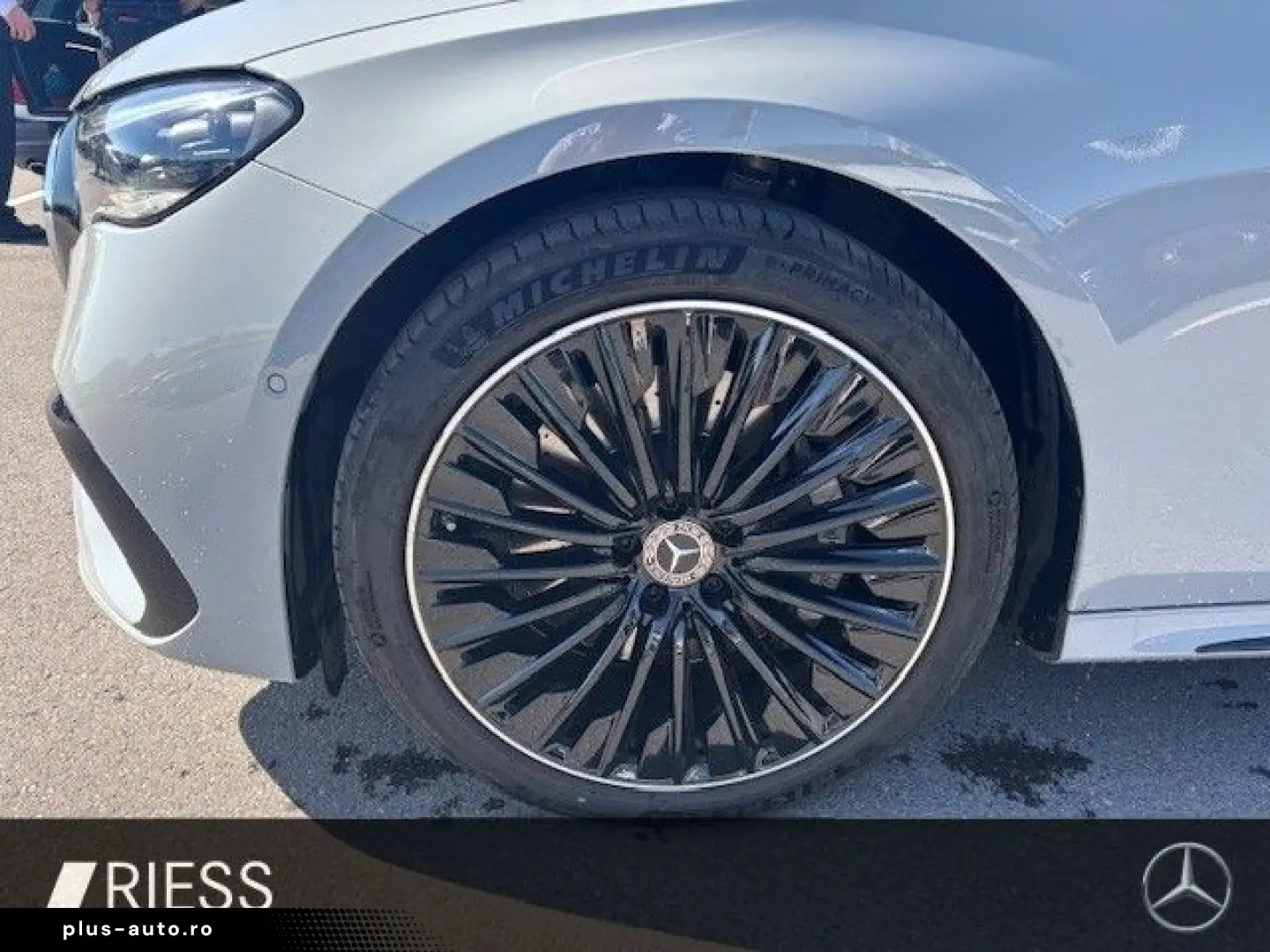 MERCEDES-BENZ E 400 e 4M AMG Sport Night Distr HUD 360