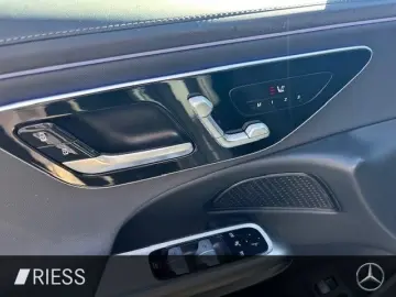 MERCEDES-BENZ E 400 e 4M AMG Sport Night Distr HUD 360