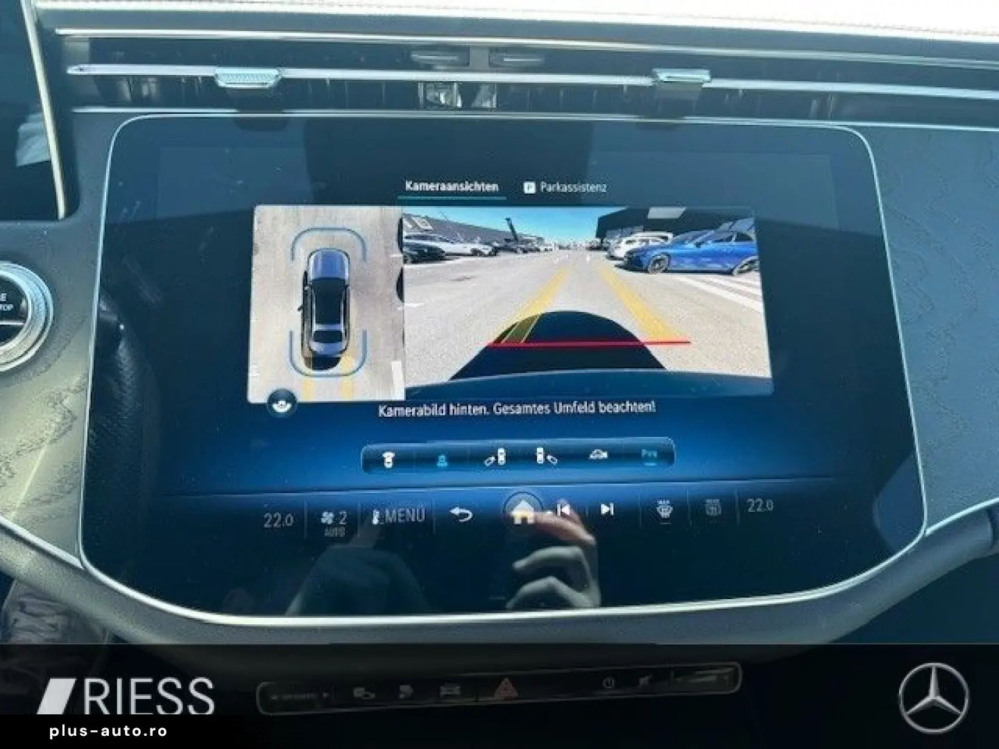 MERCEDES-BENZ E 400 e 4M AMG Sport Night Distr HUD 360