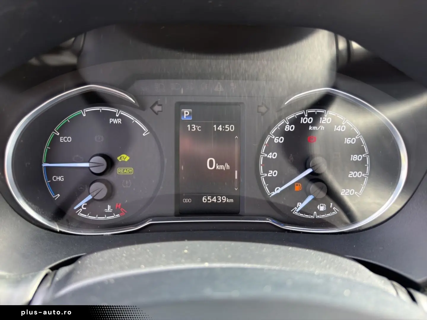 TOYOTA Yaris Hybrid Business Edition