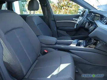 AUDI e-tron 55 Navi LED Kamera Sitzhzg