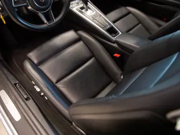 Porsche 718 Cayman (982) 2.0 PDK