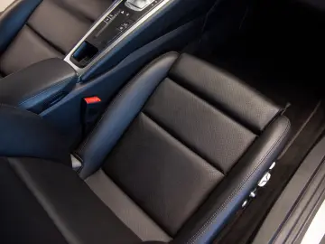 Porsche 718 Cayman (982) 2.0 PDK