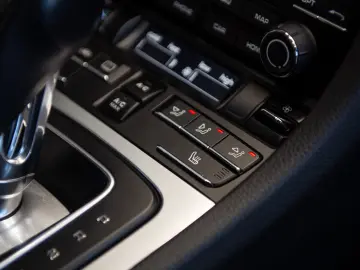 Porsche 718 Cayman (982) 2.0 PDK