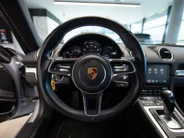 Porsche 718 Cayman (982) 2.0 PDK