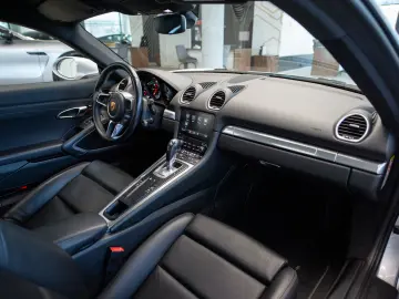 Porsche 718 Cayman (982) 2.0 PDK