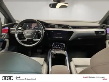 AUDI e-tron 55 quattro advanced PANO MMI AHK HUD 20