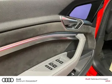 AUDI e-tron 55 quattro advanced PANO MMI AHK HUD 20