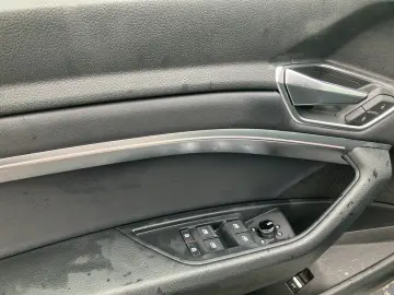 AUDI e-tron 55 quattro Advanced ACC LED MMI Navi