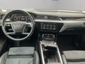 AUDI e-tron 55 quattro Advanced ACC LED MMI Navi