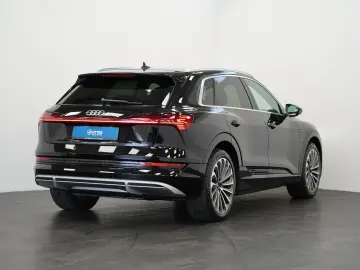 AUDI E-tron 55 Quattro S-Line PANO LEDER  97%-SOH