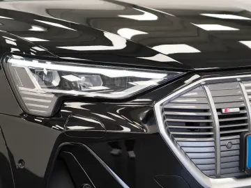 AUDI E-tron 55 Quattro S-Line PANO LEDER  97%-SOH