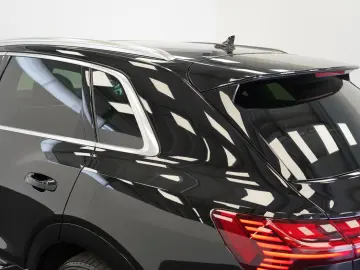 AUDI E-tron 55 Quattro S-Line PANO LEDER  97%-SOH