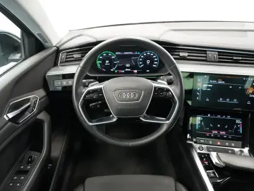 AUDI E-tron 55 Quattro S-Line PANO LEDER  97%-SOH
