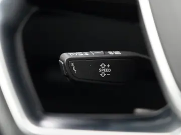 AUDI E-tron 55 Quattro S-Line PANO LEDER  97%-SOH