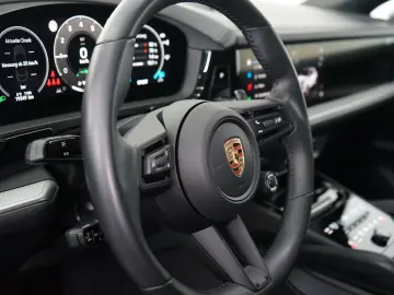 PORSCHE Cayenne Coupe E-Hybrid P-Display AHK SpAbgas HUD