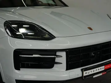 PORSCHE Cayenne Coupe E-Hybrid P-Display AHK SpAbgas HUD