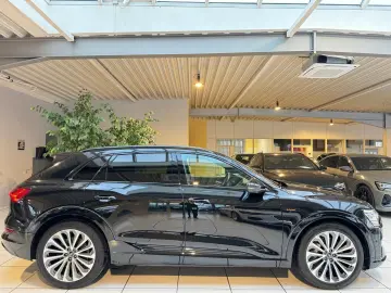 AUDI e-tron 55 300kW quattro S-Line Optikpaket
