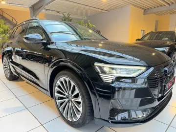 AUDI e-tron 55 300kW quattro S-Line Optikpaket