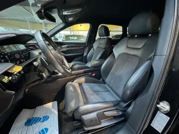 AUDI e-tron 55 300kW quattro S-Line Optikpaket