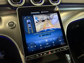 MERCEDES-BENZ C 300 e AMG