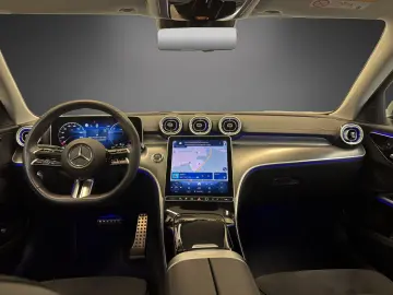 MERCEDES-BENZ C 300 e AMG