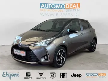 TOYOTA Yaris Hybrid Style Selection AUTOMATIK ALLWETTER