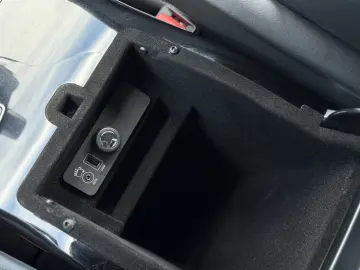 3.0d   V6   258cp   4x4   Automat