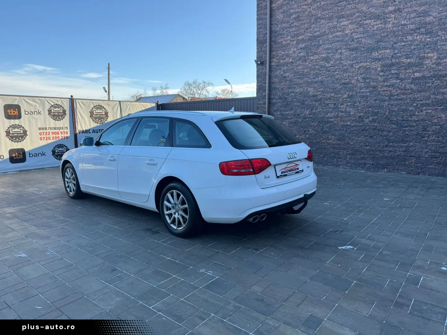 Audi A4 2015 10 2.0