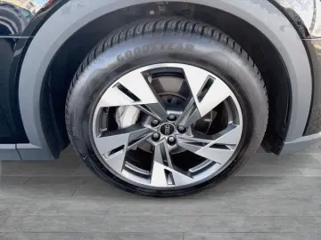AUDI e-tron 55 quattro basis 360-Grad-Rundumschutz