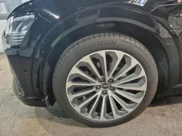 AUDI e-tron 55 quattro S line AHK MATRIX ACC STANDKLI