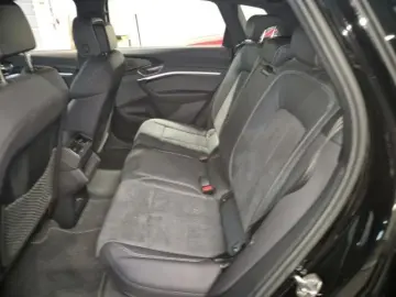 AUDI e-tron 55 quattro S line AHK MATRIX ACC STANDKLI