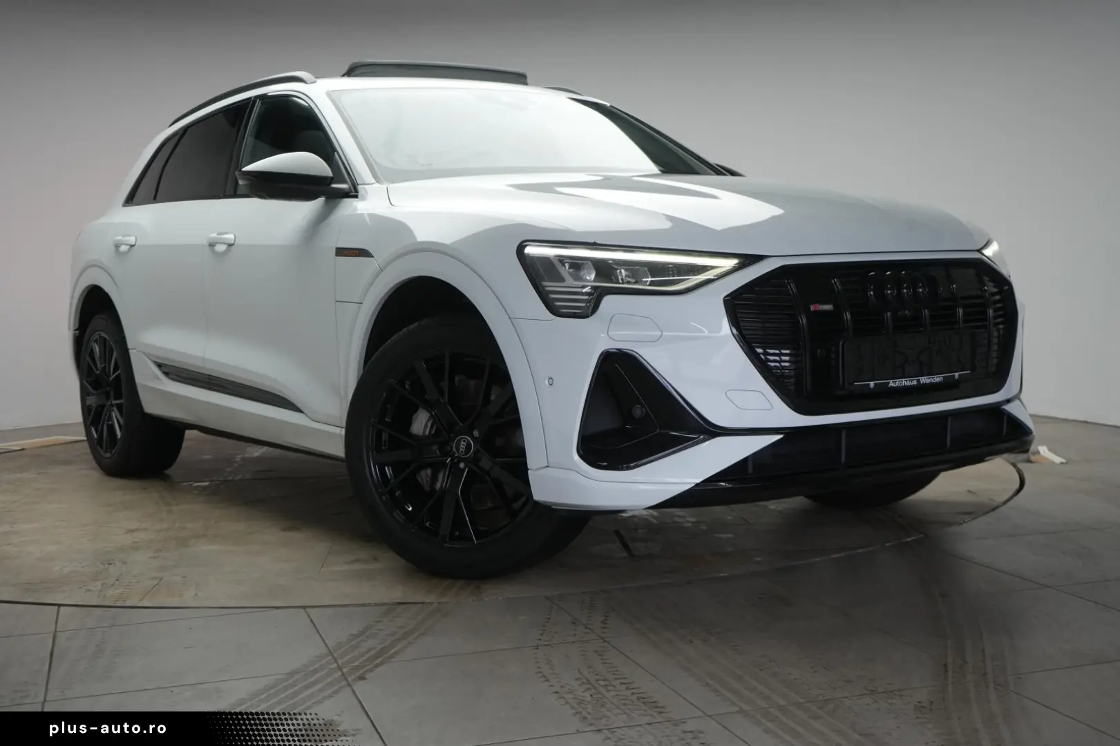 AUDI e-tron 55 quattro S line Temp Kamera Virtual Pan