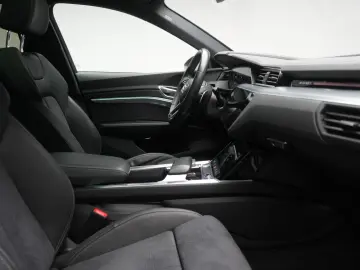 AUDI e-tron 55 quattro S line Temp Kamera Virtual Pan