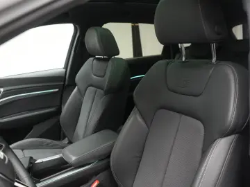 AUDI e-tron 55 quattro S line Temp Kamera Virtual Pan