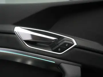 AUDI e-tron 55 quattro S line Temp Kamera Virtual Pan