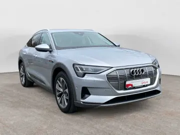 AUDI e-tron Sportback 55 300kW 95kWh  Matrix-LED Head