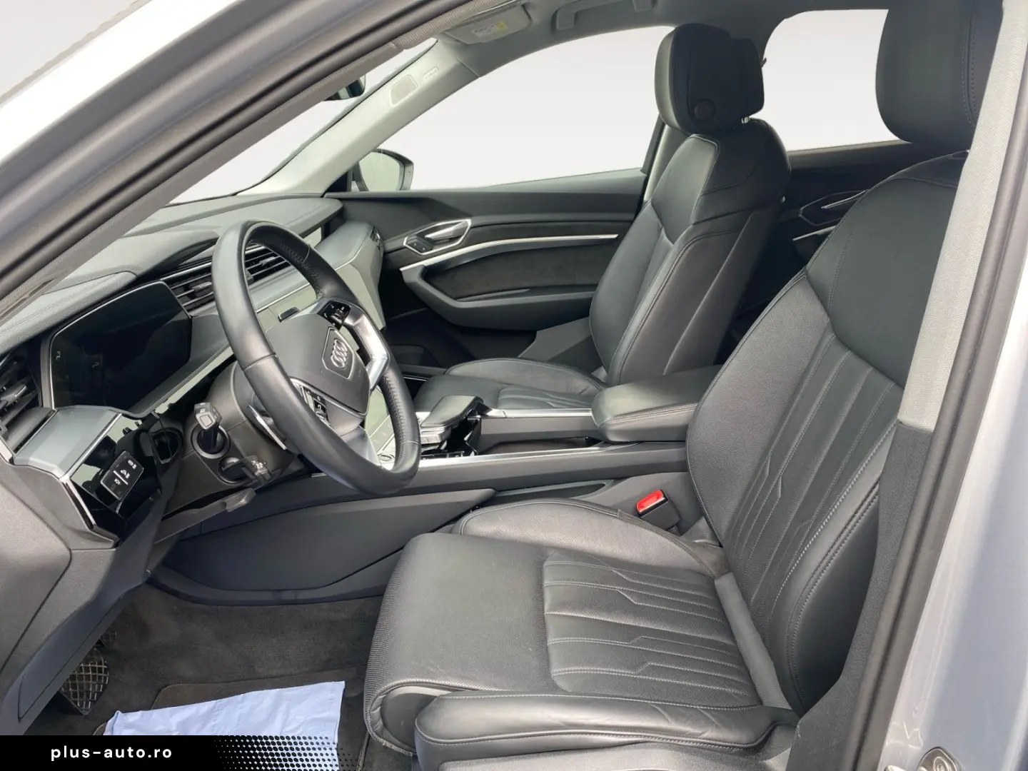 AUDI e-tron Sportback 55 300kW 95kWh  Matrix-LED Head