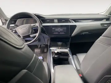 AUDI e-tron Sportback 55 300kW 95kWh  Matrix-LED Head