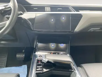 AUDI e-tron Sportback 55 300kW 95kWh  Matrix-LED Head